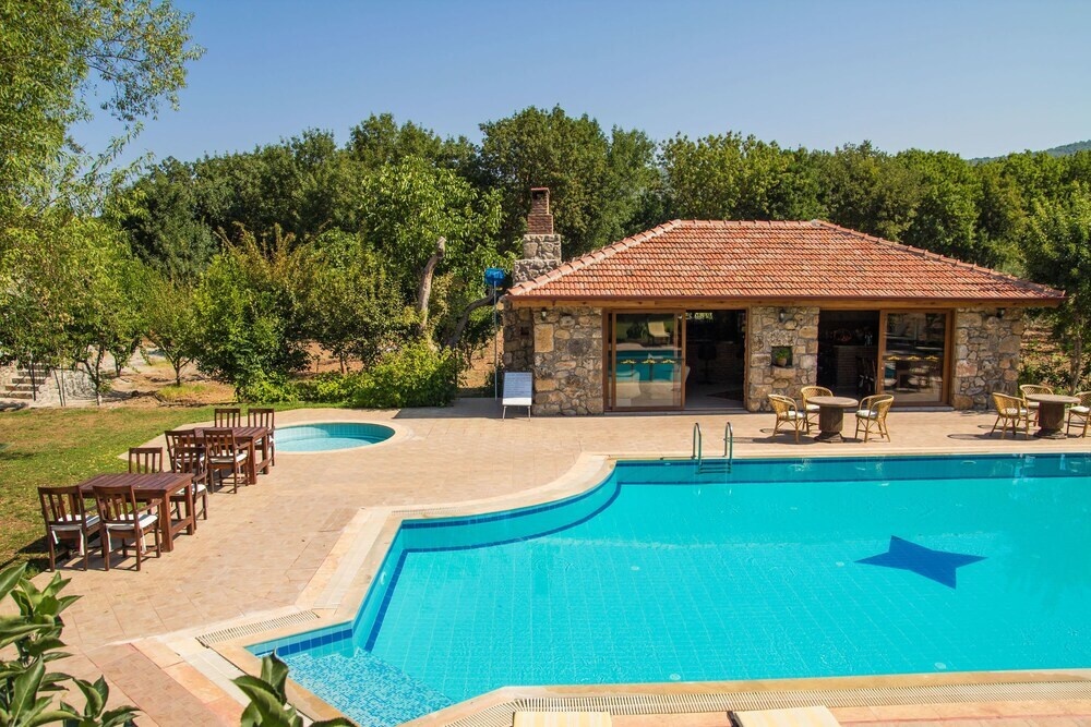 Doga Apartments 