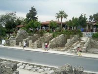 Leda Beach Hotel 3*
