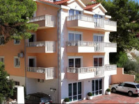 Villa Queen