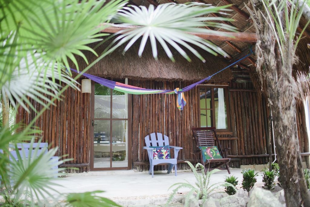 Hemingway Romantic Eco Resort 4*