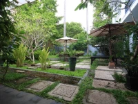 Frangipani Villa 90s Hotel 3*