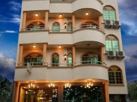Loona Hotel 2*