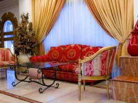 White House Apartments 4*