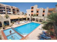Clover Holiday Complex 3*