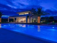Villa Red Land 