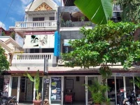 Goldie Boutique 