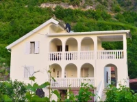 Country House Djurisic 