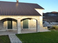 Lovcen Guest House 