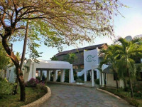 Jacaranda Indian Ocean Beach Resort