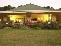 Twin Pools Lodge 