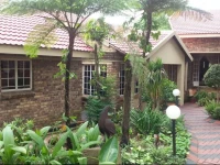 Stone Edge Guest House 