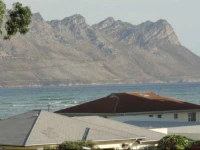 Two Oceans Beach Apartment 