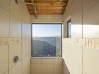 Cliffhanger Cottages 