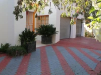 Mohlongwafatshe Guest House 