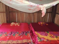 Hueong Hang Homestay 