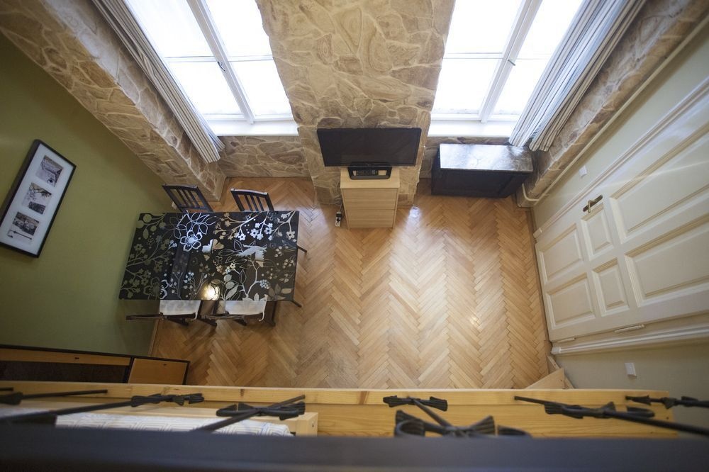 Exquisite Apartment at Andrassy Avenue 