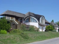 Tekergo Motel es Etterem 
