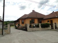Vadrozsa Vendeghaz 