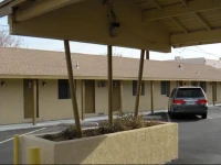 Lone Pine Budget Inn 