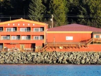 Cascade Creek Inn &amp; Charters 