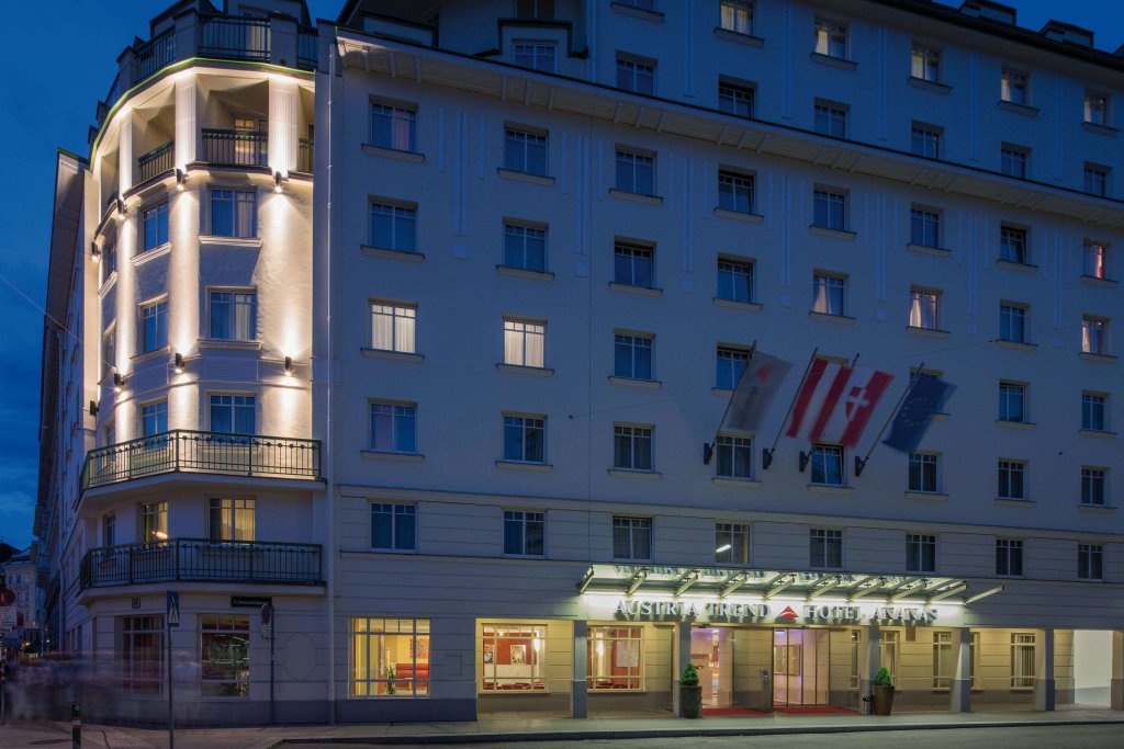 Austria Trend Hotel Ananas 4*