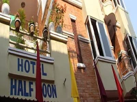 Hotel Half Moon 