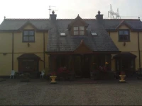 Ardsollus Farm B&B 