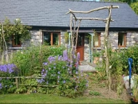 Larkside Cottage 