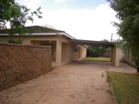 Khanondo Guest House 