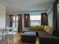 Theatre Apartments 