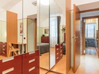Mirror House 