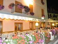 Hotel Laghetto 3*
