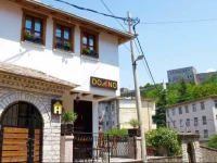 Domino Hotel 