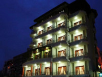 Dinasty Hotel