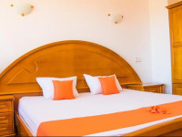 Elegance Hotel