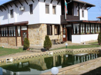 TonchoВґs Guest House & Mehana