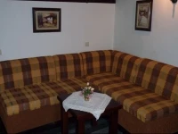 Parlapanova Guest House - Pool Access 