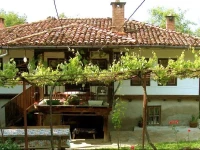 Sisters Trifonovi Guest House 2*