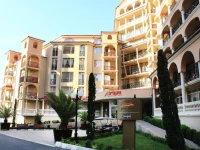 GT Atrium Beach Apartments 