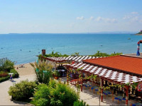 GT Robinson Beach Apartment
