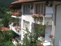 Margaritov Guest House 
