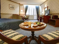 Downtown Hotel 