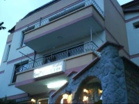 Dion Guest House 3*