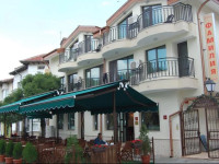 Family Hotel Familia