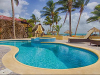 Beaches and Dreams Boutique Hotel