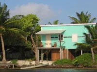 Coconut Grove Caye Caulker 
