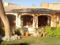 Naupa House Hostel