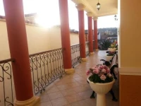 Villa Oropeza Guest House 