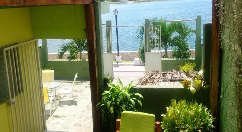 Green World Hotel Flores