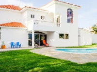 Mi Casa Es Su Casa 